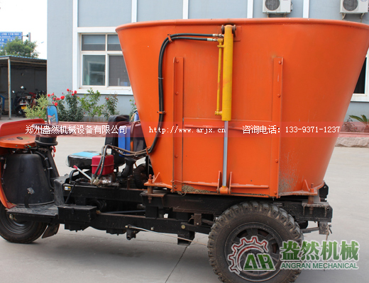 tmr撒料車喂料車（一體式）
